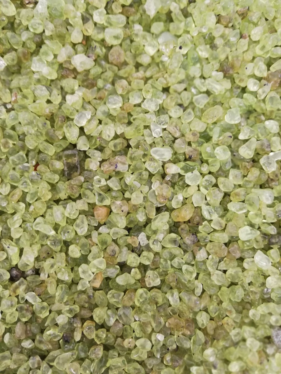Peridot Chips 1KG (IN) Peridot Chips 1KG (IN)